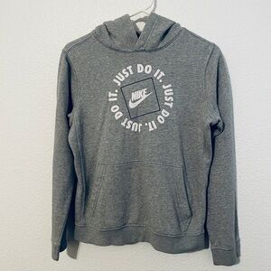 Nike Standard Fit Light Gray Sweatshirt Boys Large